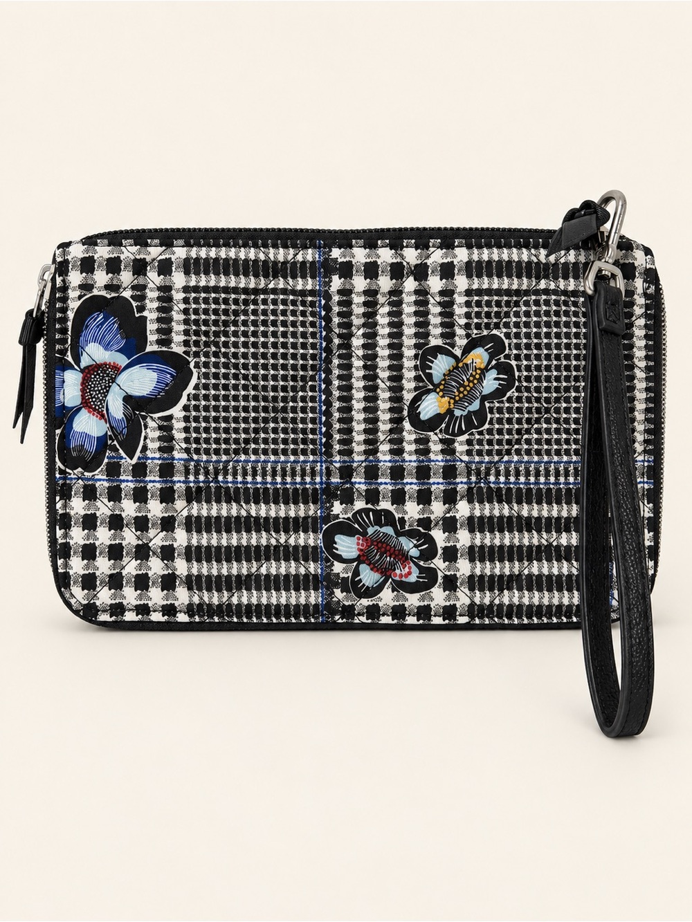 Vera Bradley RFID On the Go Wristlet Bedford Plaid NWT